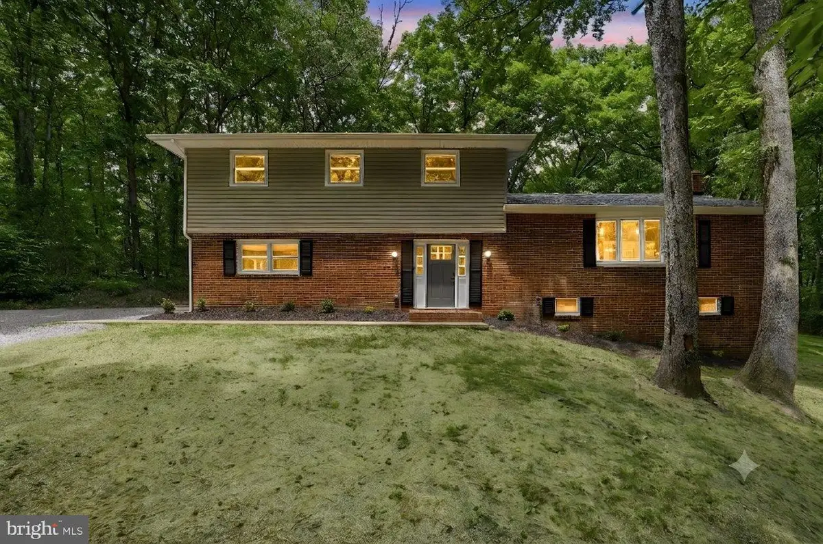 7607 Nyland Rd, Fredericksburg, VA 22408 - #1