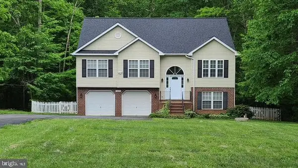 12816 Garrison Ln, SPOTSYLVANIA, VA 22551