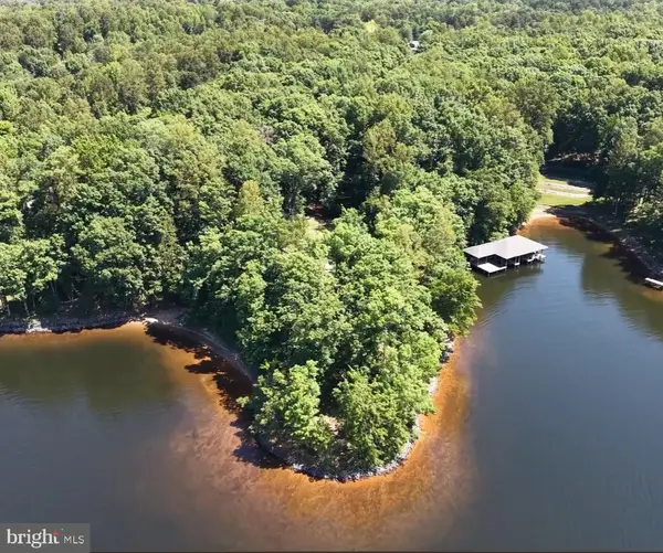 11110 Waddell Rd, BUMPASS, VA 23024
