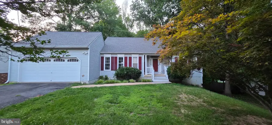 7205 Lord Barton Dr, Fredericksburg, VA 22407 - #3