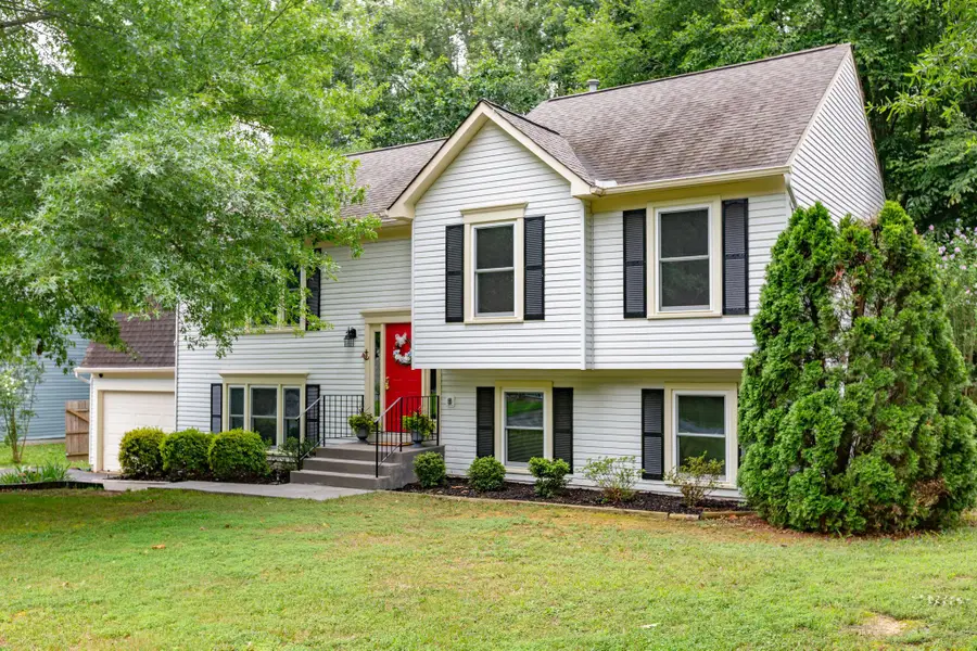 10015 Windridge Dr, Fredericksburg, VA 22407 - #2