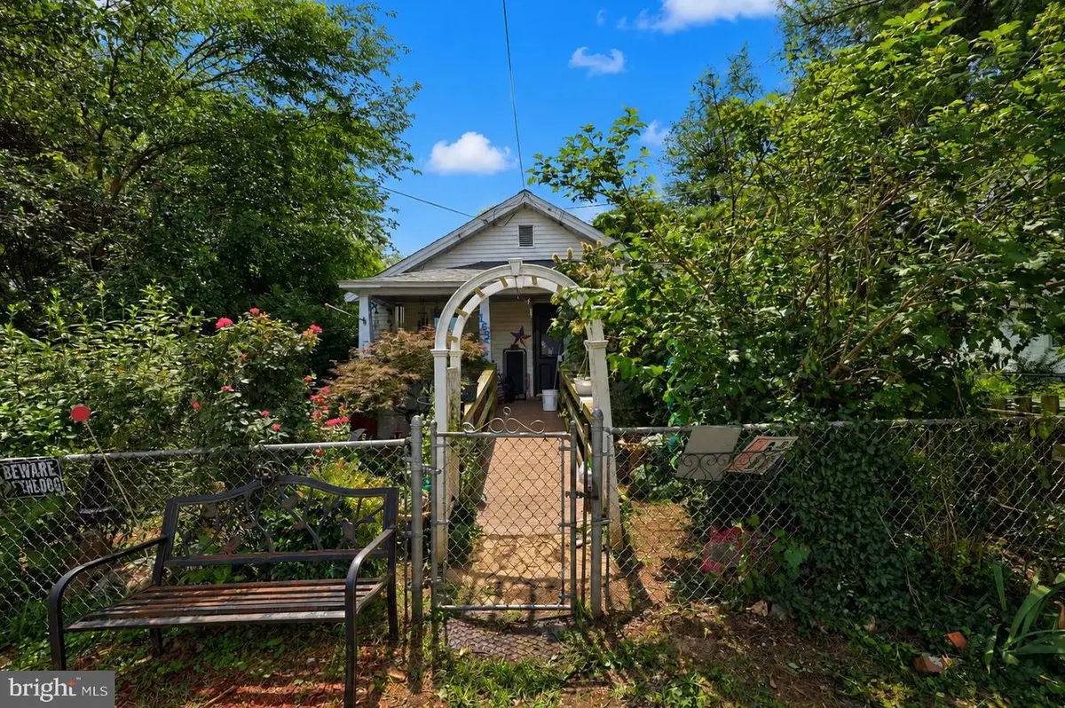 163 Mansfield St, Fredericksburg, VA 22408 - #1