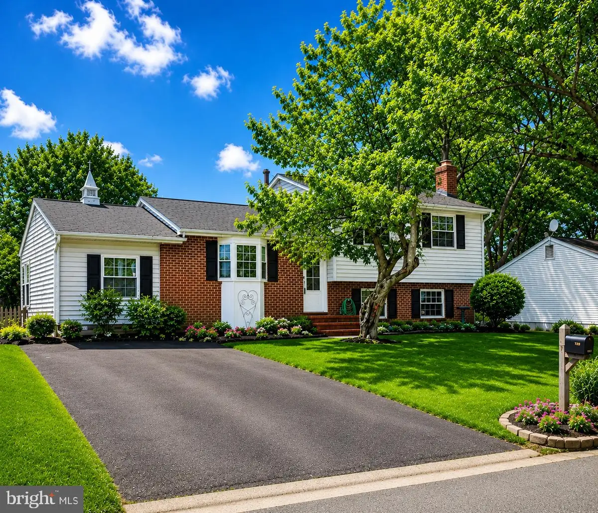 5083 Macnamara Dr, Fredericksburg, VA 22407 - #1