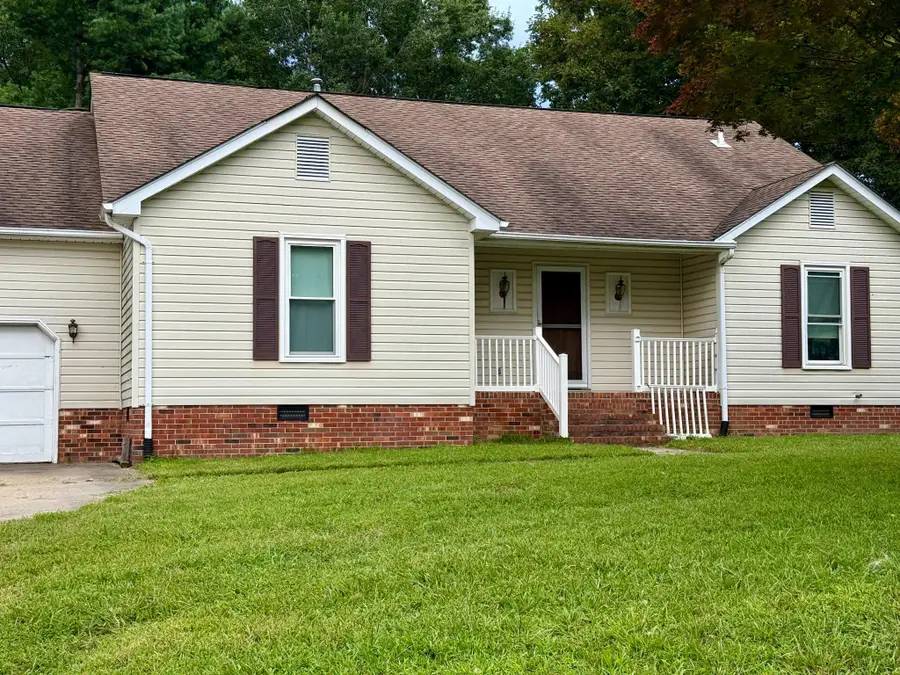 505 Maple Grove Dr, Fredericksburg, VA 22407 - #3