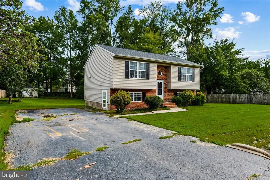 10814 Peach Tree Dr, Fredericksburg, VA 22407 - #3