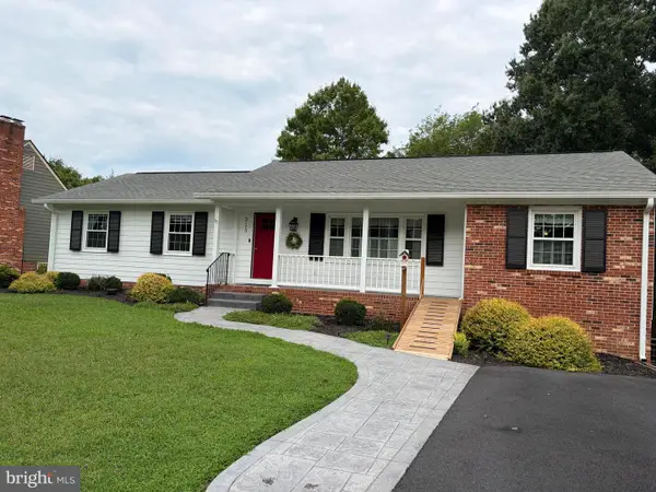 313 Laurel Ave, FREDERICKSBURG, VA 22408