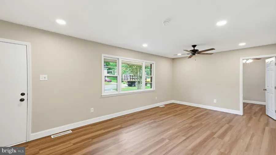 151 Winewood Dr, Locust Grove, VA 22508 - #3