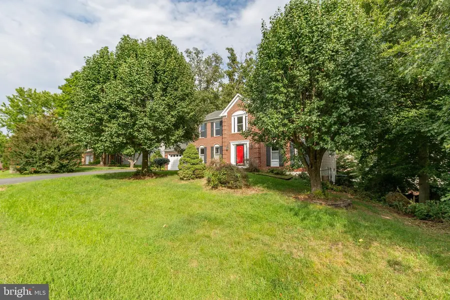 11209 Springfield Dr, Fredericksburg, VA 22408 - #2