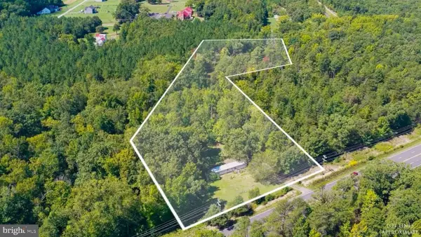 5552 Patriot Hwy, WOODFORD, VA 22580