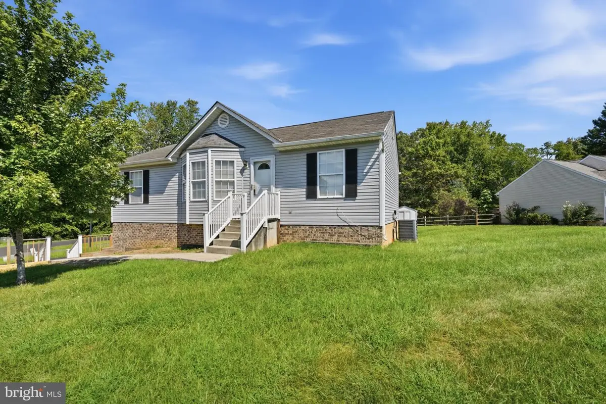 10721 Peach Tree Dr, Fredericksburg, VA 22407 - #1