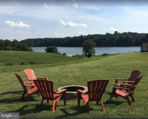 7007 Evans Family Pl, MINERAL, VA 23117