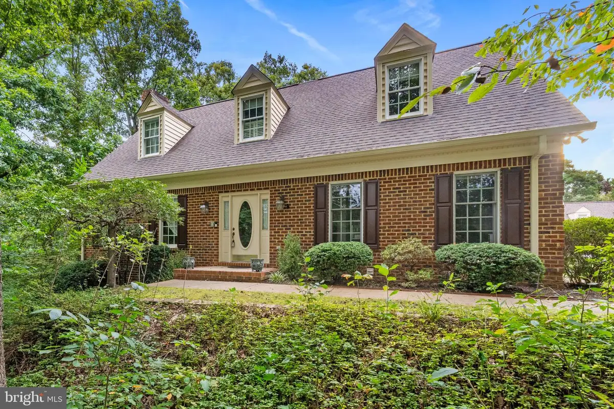 10037 Altamont Cir, Fredericksburg, VA 22408 - #1