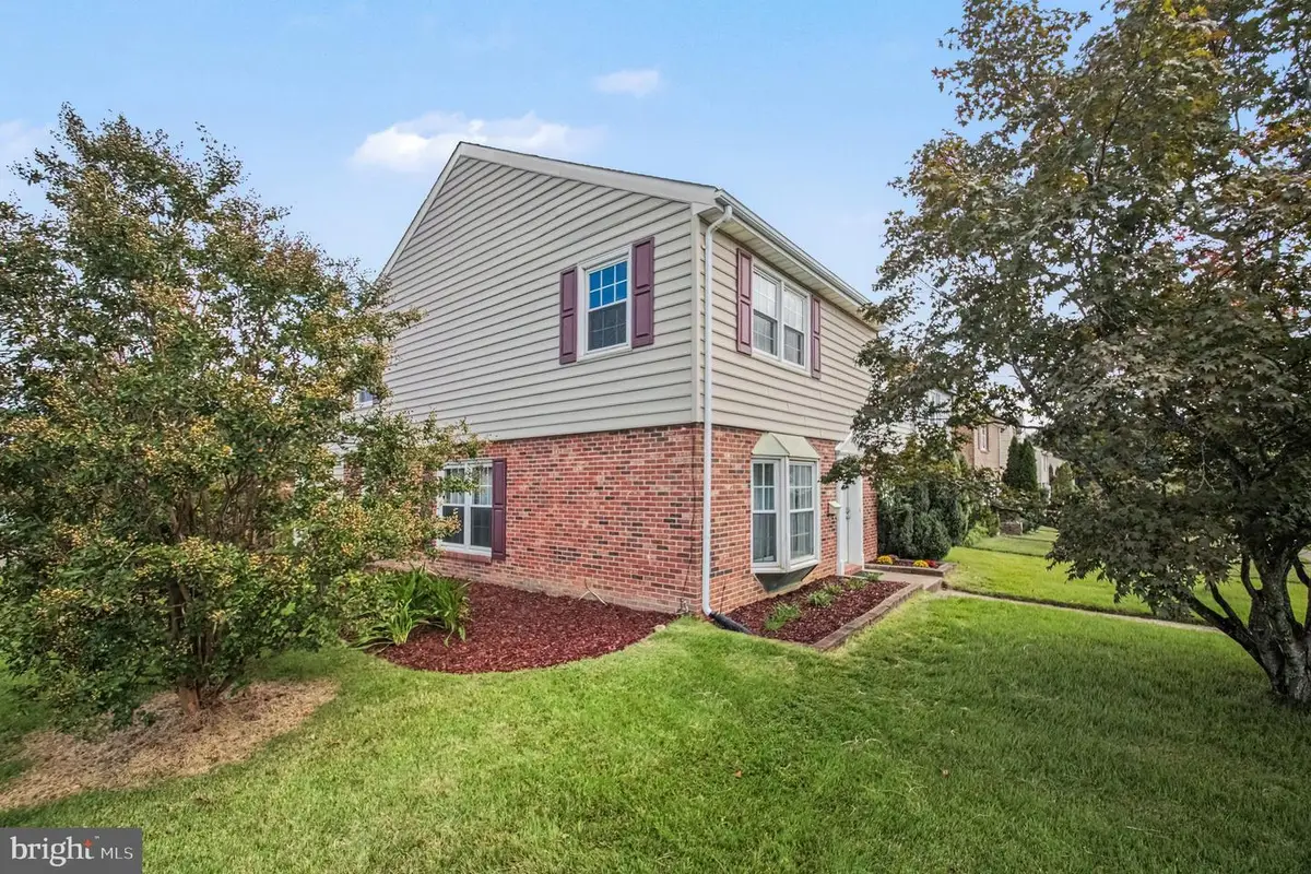 301 Clay St, Fredericksburg, VA 22408 - #1
