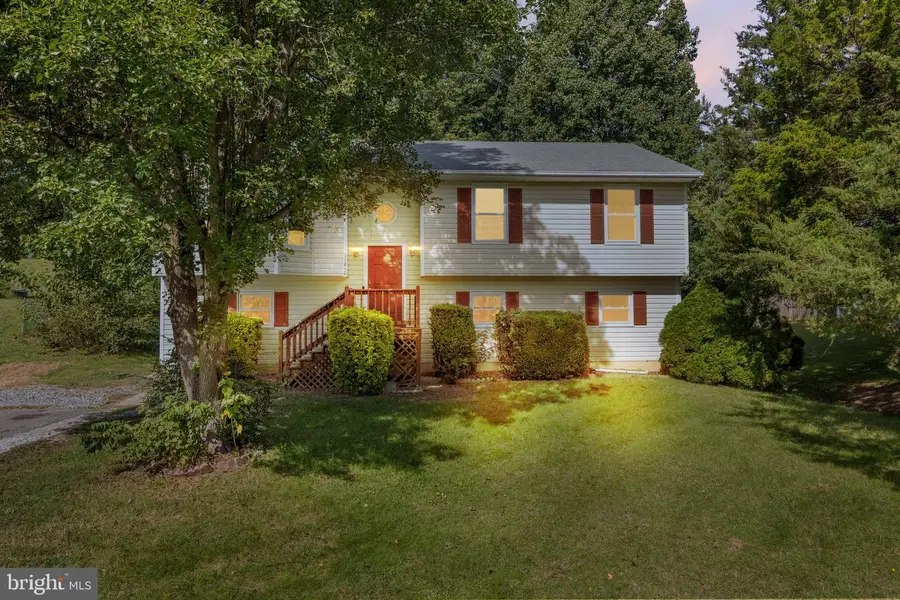 11810 Clarence Dr, Fredericksburg, VA 22407 - #2