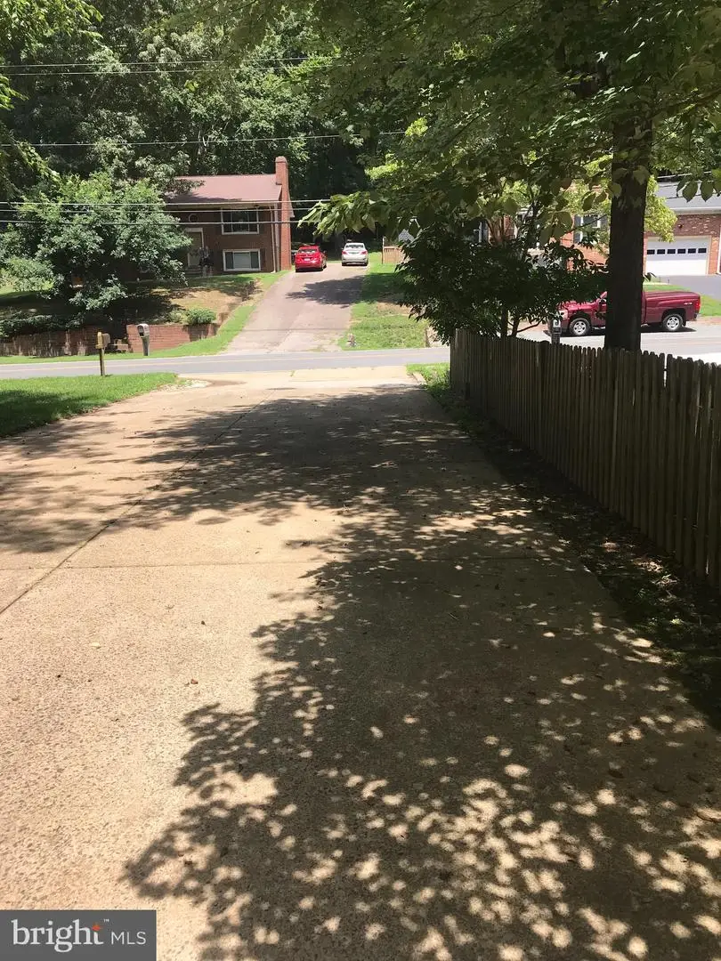 2141 Harpoon Dr, Stafford, VA 22554 - #3