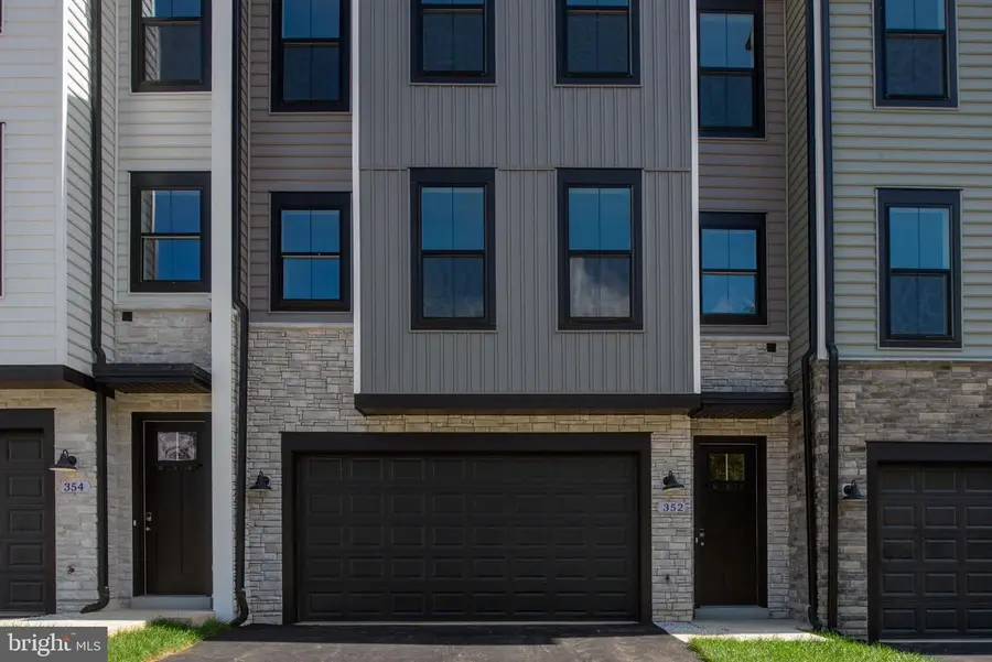 350 Evermore Ln, Stafford, VA 22554 - Image #3