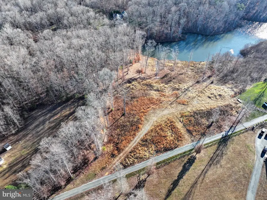 137 Rocky Run Rd, Fredericksburg, VA 22406 - Image #2