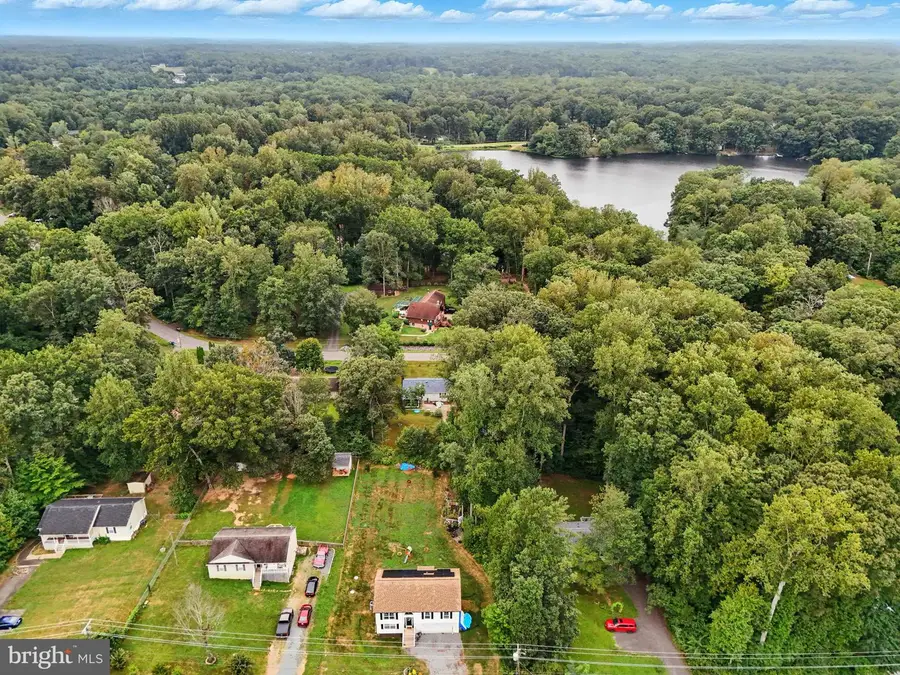 16 Crestview Dr, Stafford, VA 22556 - Image #2