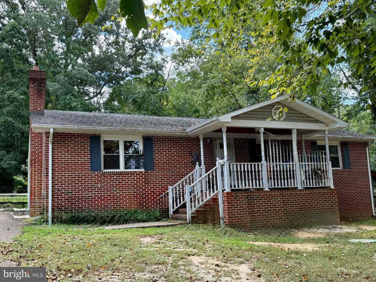 19 Perkins Ln, Stafford, VA 22554 - Image #1