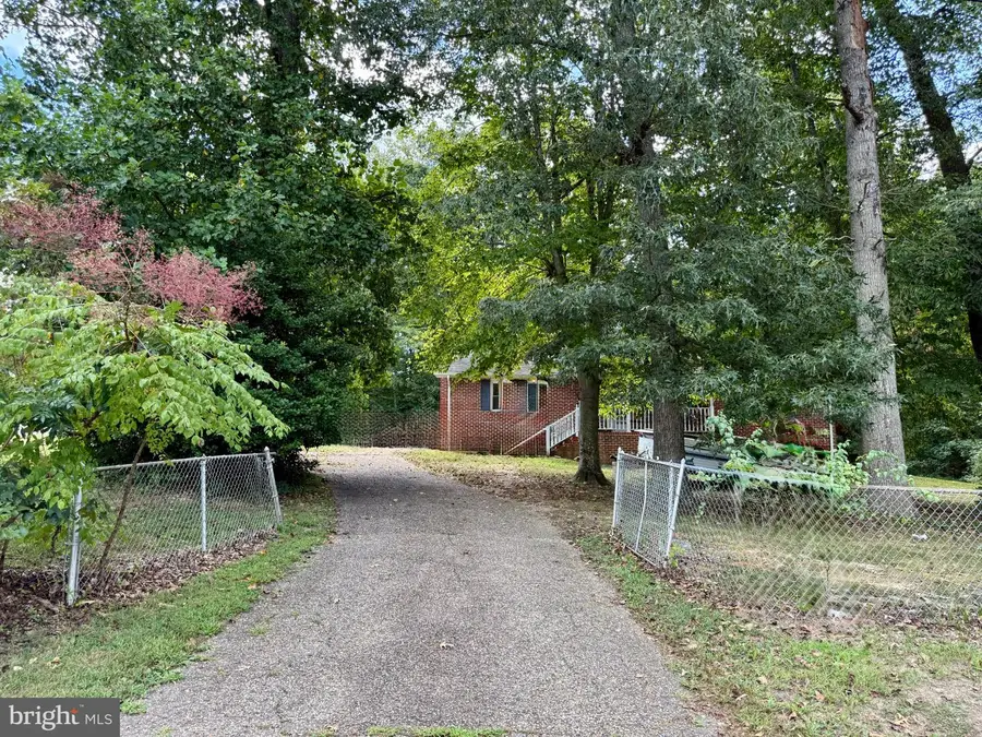 19 Perkins Ln, Stafford, VA 22554 - Image #2