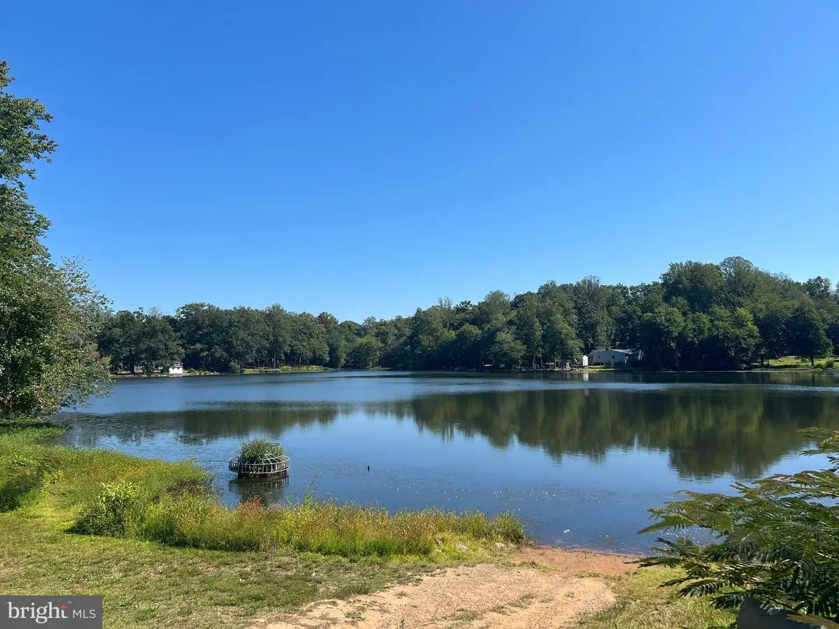 139 Woodland Dr, Stafford, VA 22556 - Image #1