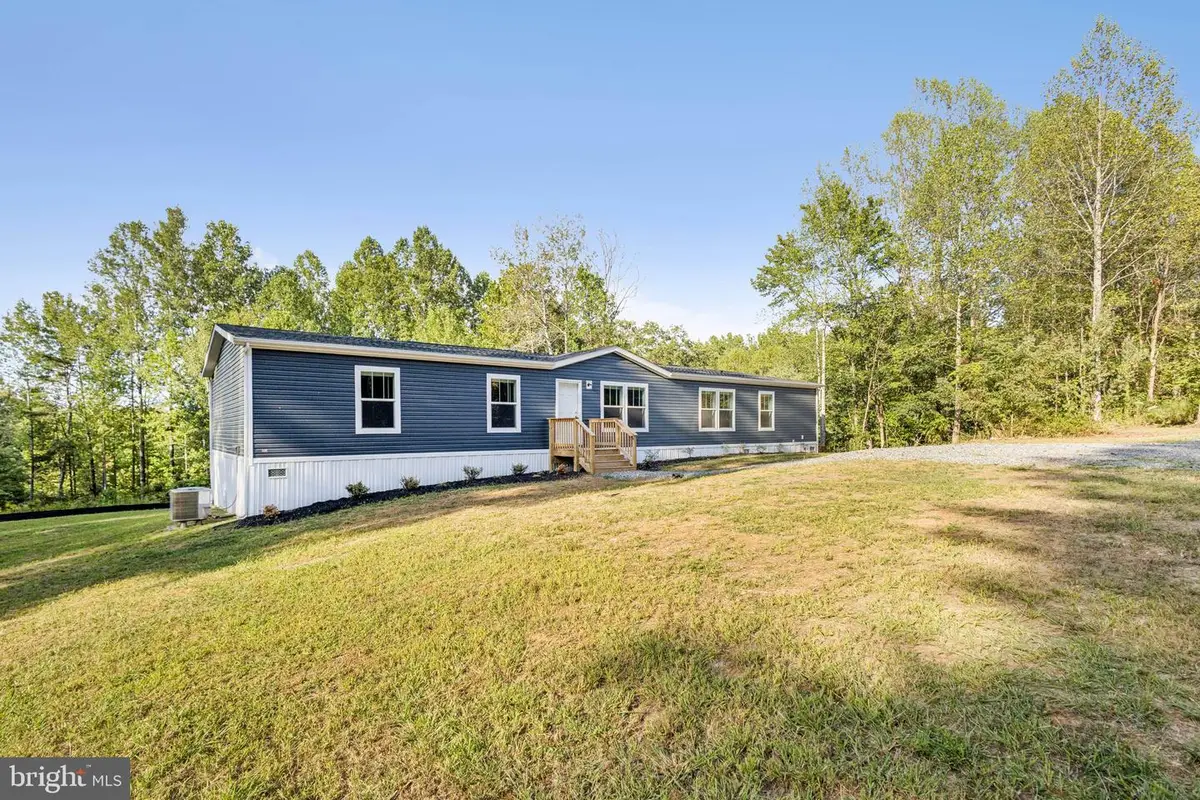 8 Winter Wheat Ln, Fredericksburg, VA 22406 - Image #1