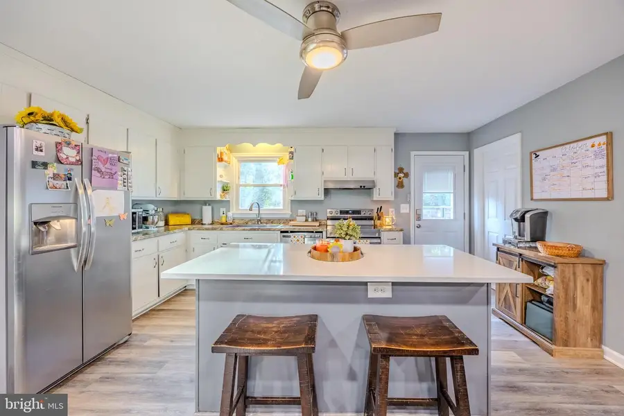 2137 Aquia Dr, Stafford, VA 22554 - Image #3