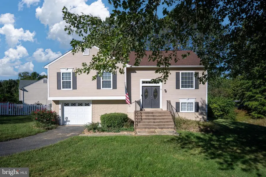 2 Brentwood Ln, Fredericksburg, VA 22405 - Image #2