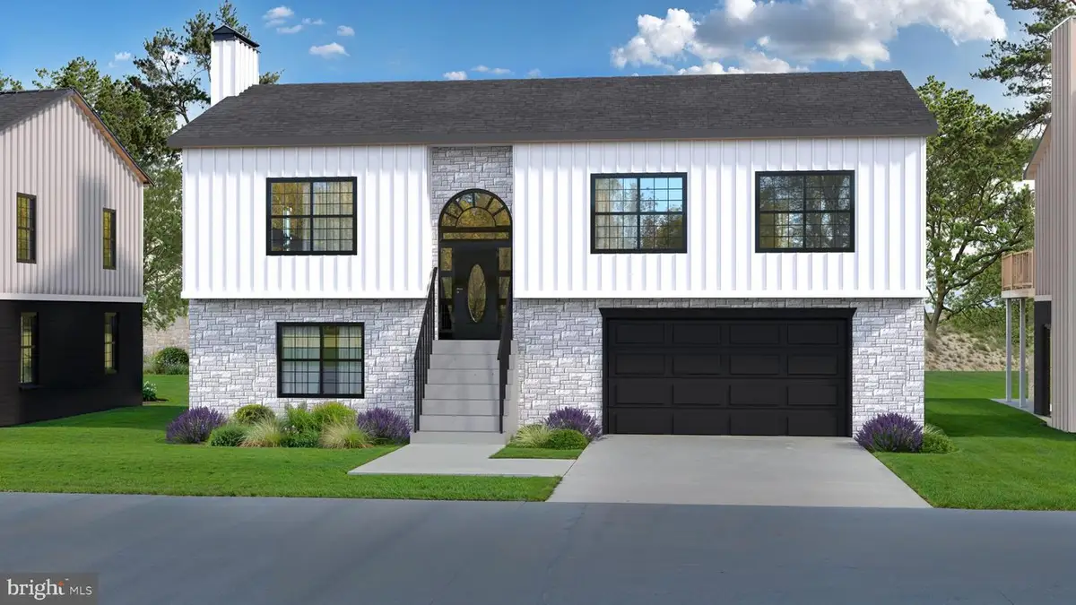 66 Hidden Lake Dr, Stafford, VA 22556 - Image #1