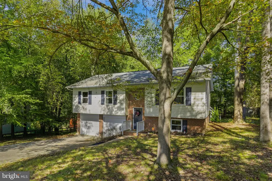 1703 Sherwood Dr, Fredericksburg, VA 22405 - Image #2