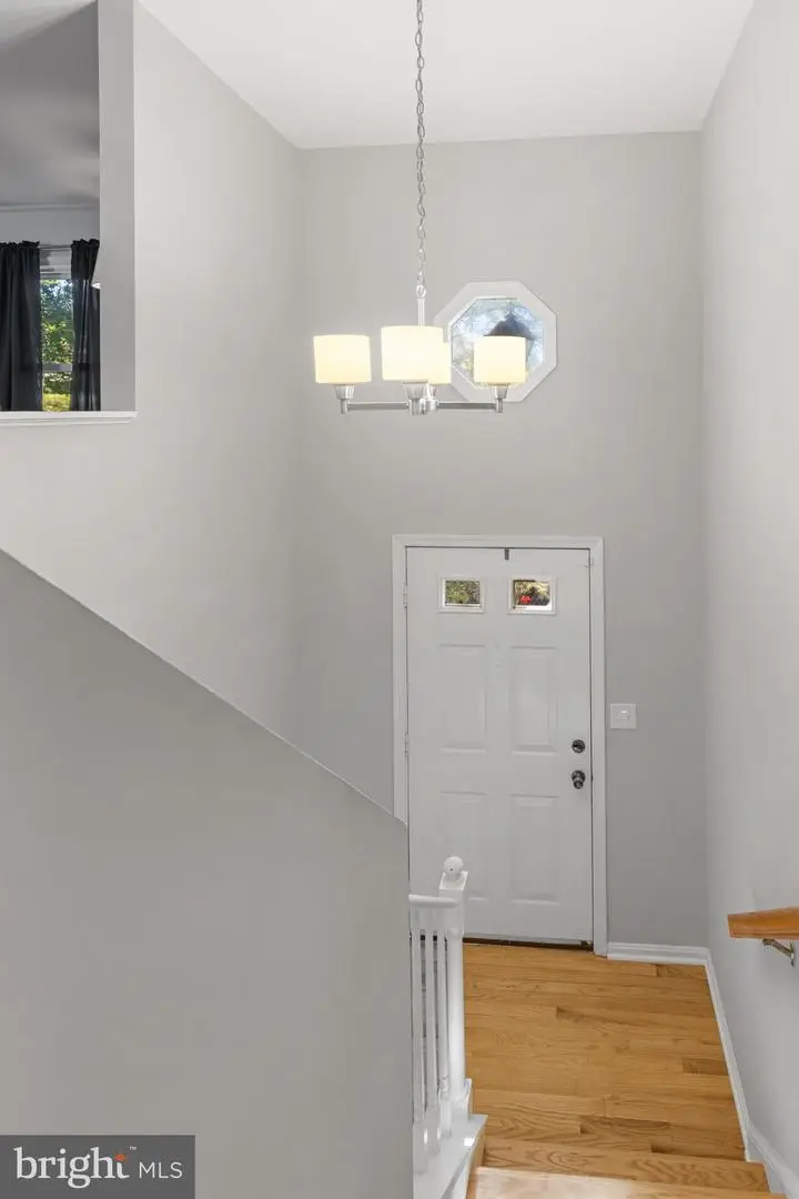 1703 Sherwood Dr, Fredericksburg, VA 22405 - Image #3