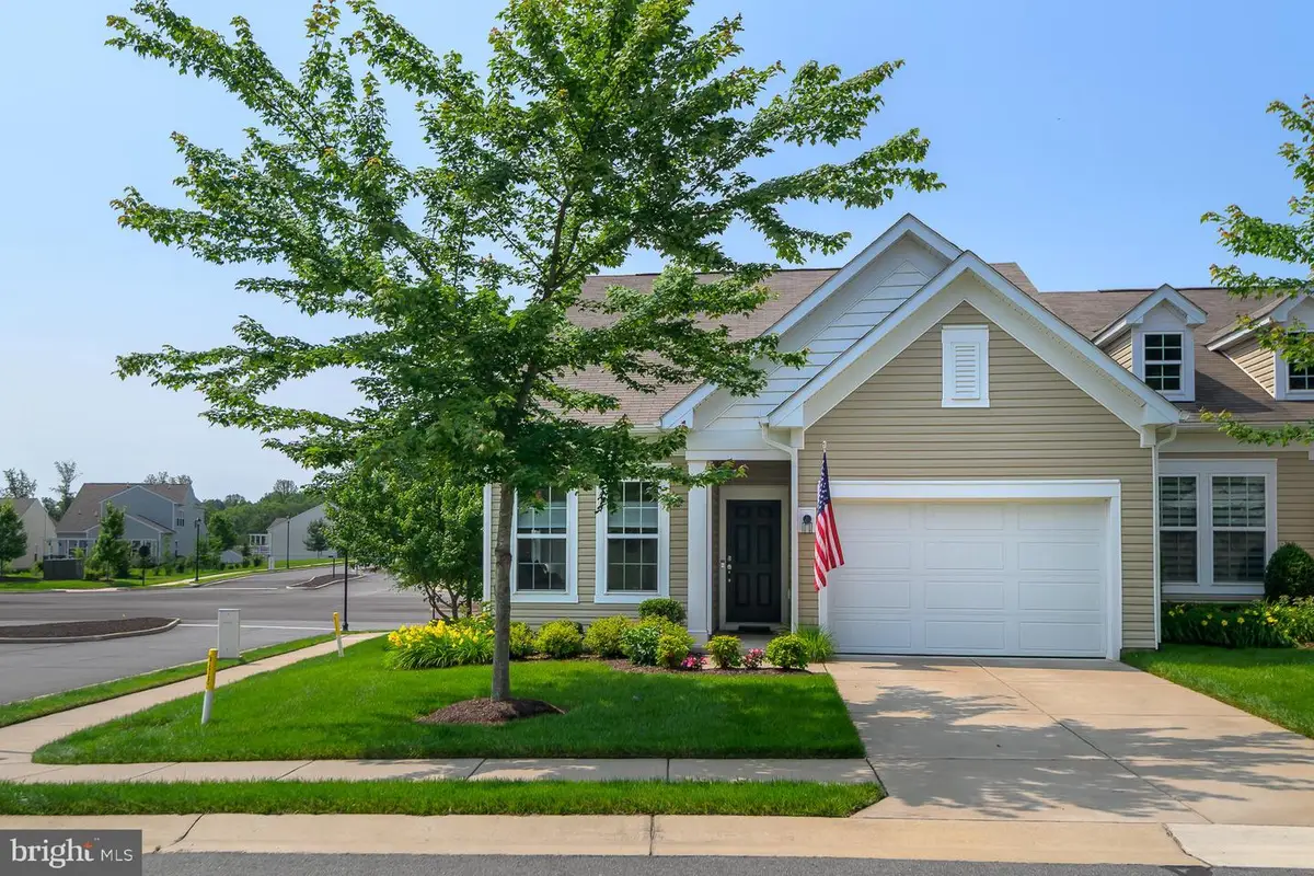 112 Long Point Dr, Fredericksburg, VA 22406 - Image #1