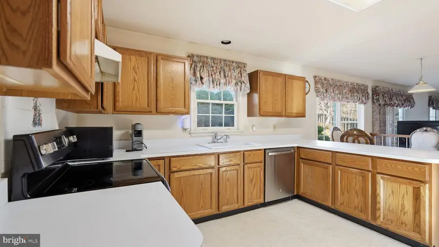 4 Spring Lake Dr, Stafford, VA 22556 - Image #3