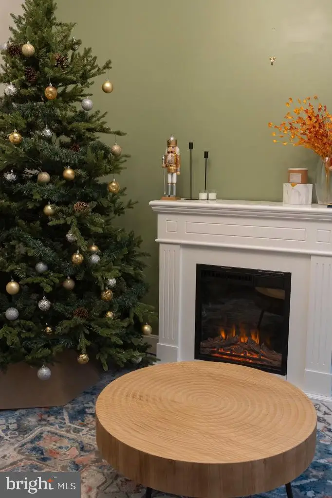 27 Port View Dr, Fredericksburg, VA 22405 - Image #2