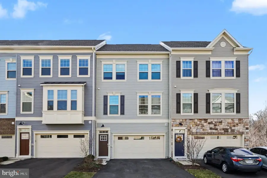 1211 Creek Bank Dr, Stafford, VA 22554 - #2