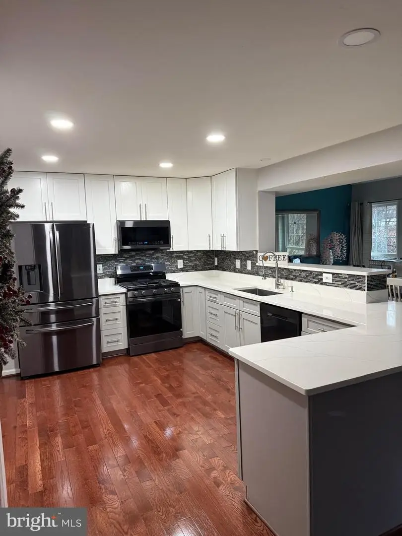 24 Aurelie Dr, Fredericksburg, VA 22406 - Image #1