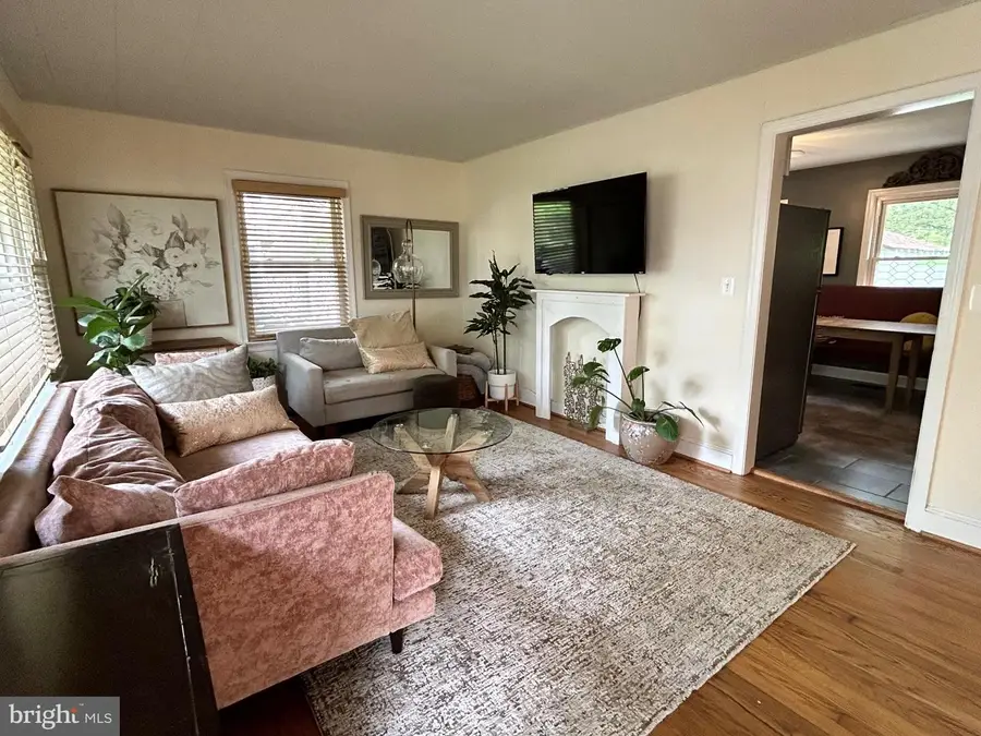 10 Blair Rd, Fredericksburg, VA 22405 - Image #2