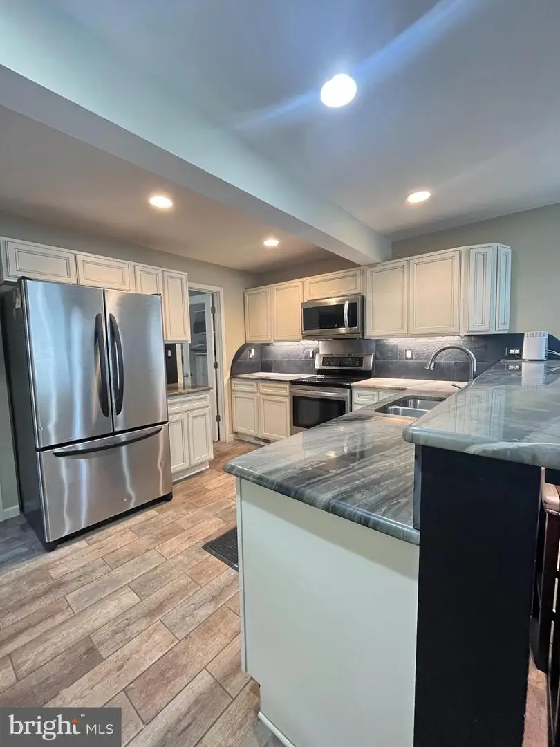 1205 Holly St, Fredericksburg, VA 22405 - Image #2