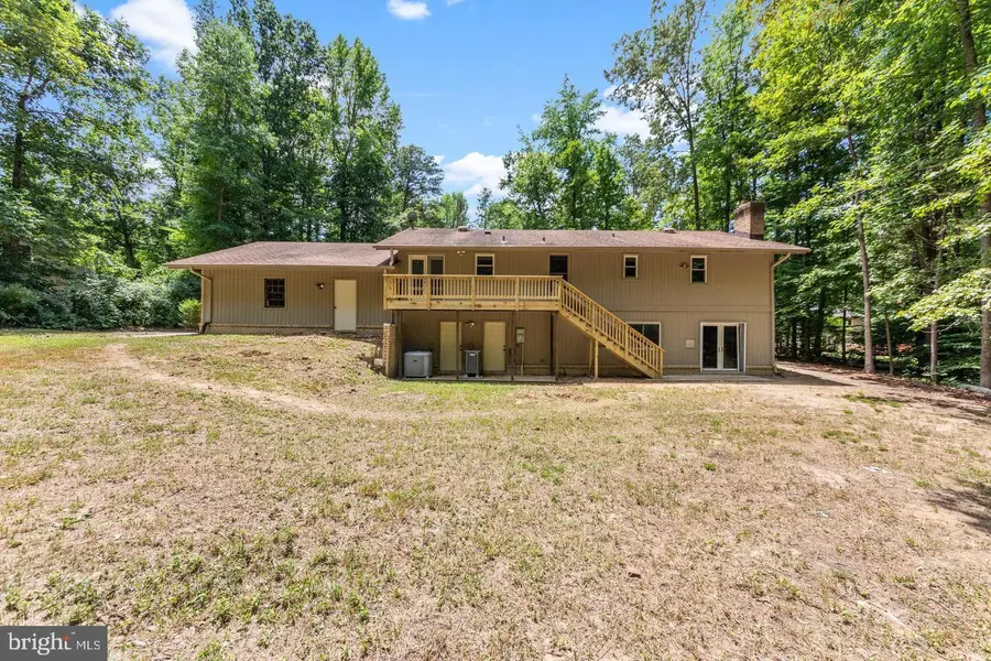 211 Sleepy Hollow Trl, Fredericksburg, VA 22405 - Image #2