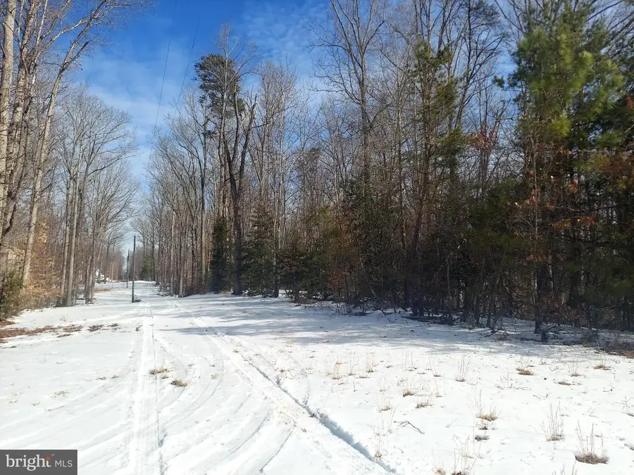 694 Mountain View Rd, Fredericksburg, VA 22406 - #2