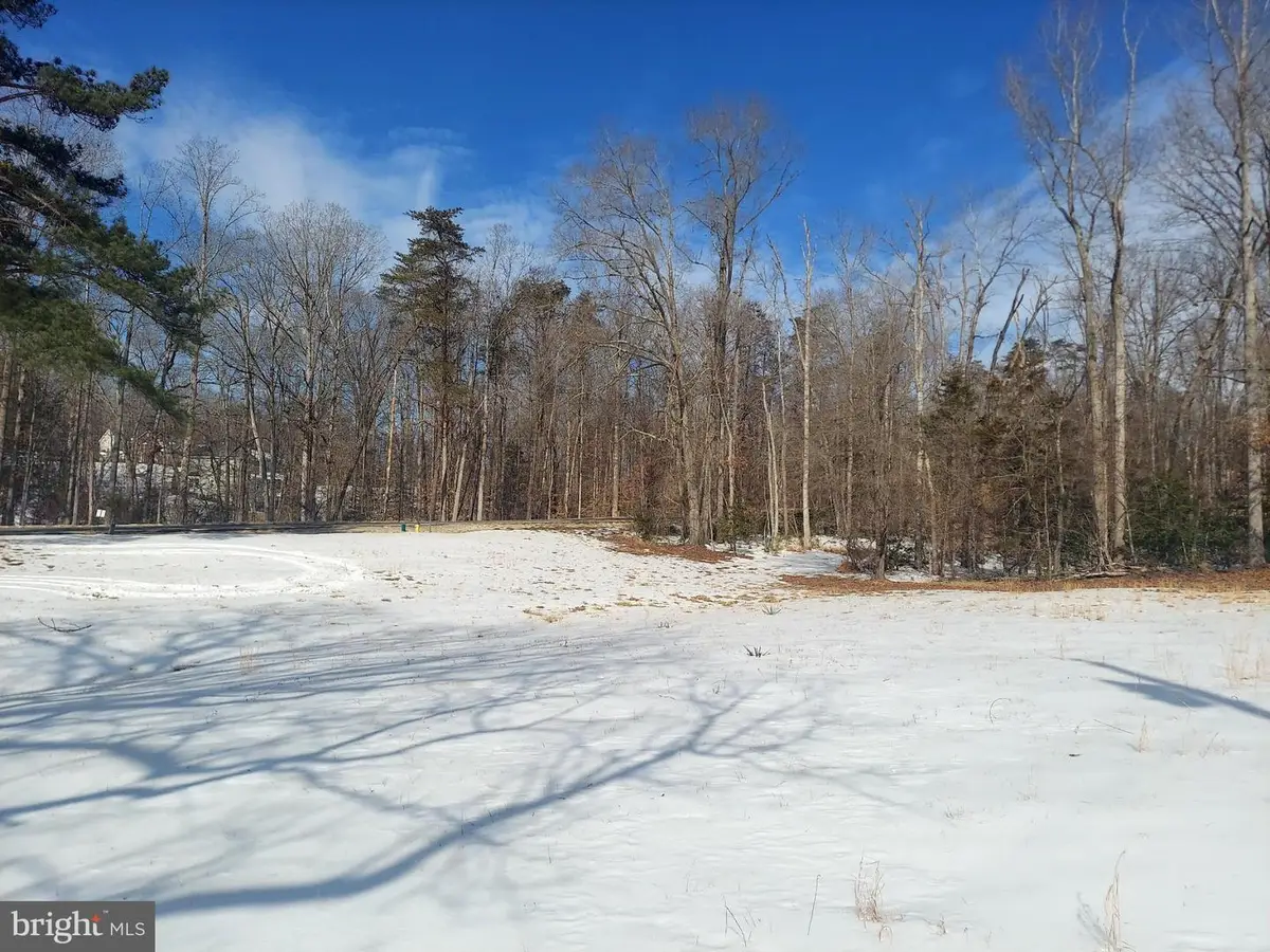 684 Mountain View Rd, Fredericksburg, VA 22406 - #1