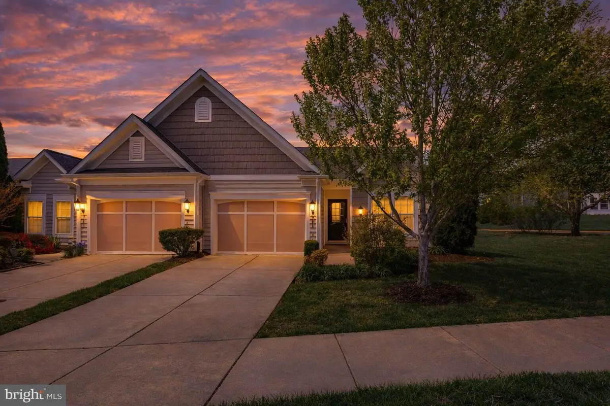 195 Castle Hill Dr, Fredericksburg, VA 22406 - #1