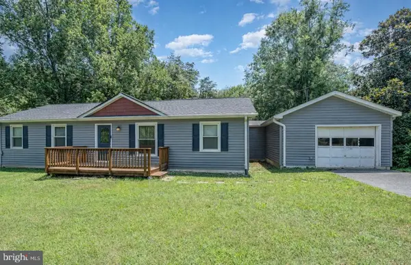 8 Ash Ln, STAFFORD, VA 22556