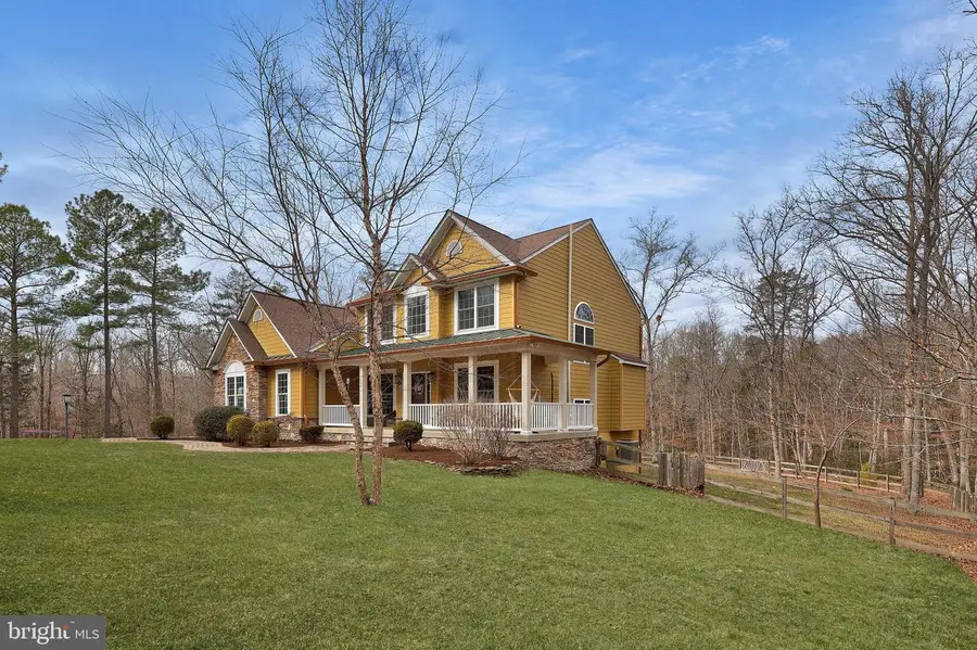 160 Queen Laurens Ct, Fredericksburg, VA 22406 - #2