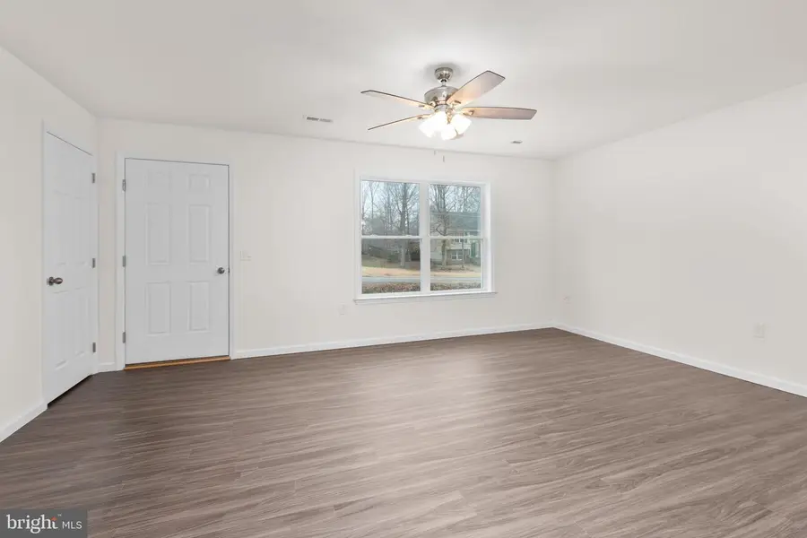 24 Breezy Hill Dr, Stafford, VA 22556 - #3