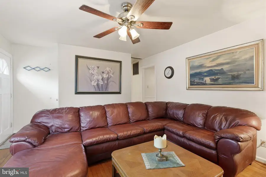 1007 Manning Dr, Fredericksburg, VA 22405 - #3