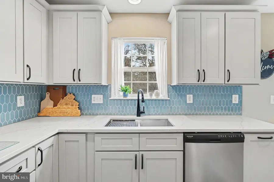 6 Summerfield Ln, Fredericksburg, VA 22405 - #2