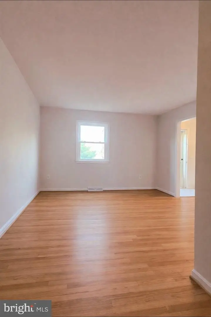 455 Ridgemore St, Fredericksburg, VA 22405 - #3