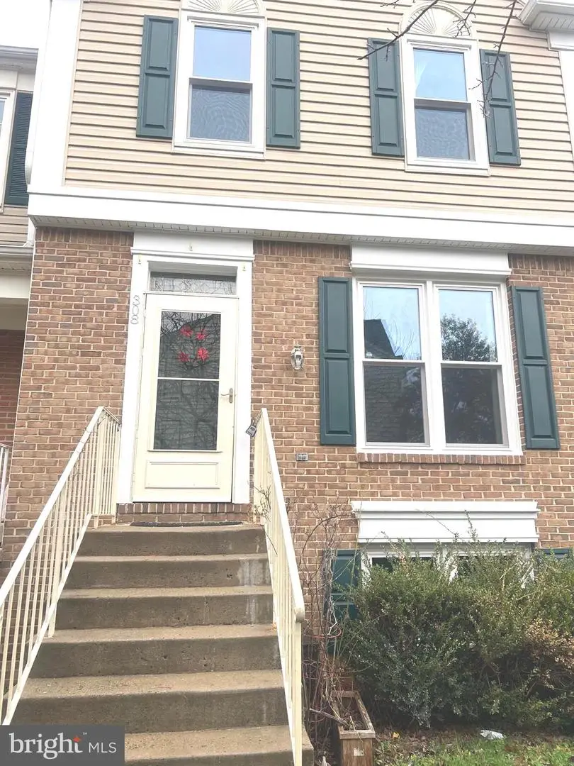 308 Falkirk Ct, Fredericksburg, VA 22406 - #2