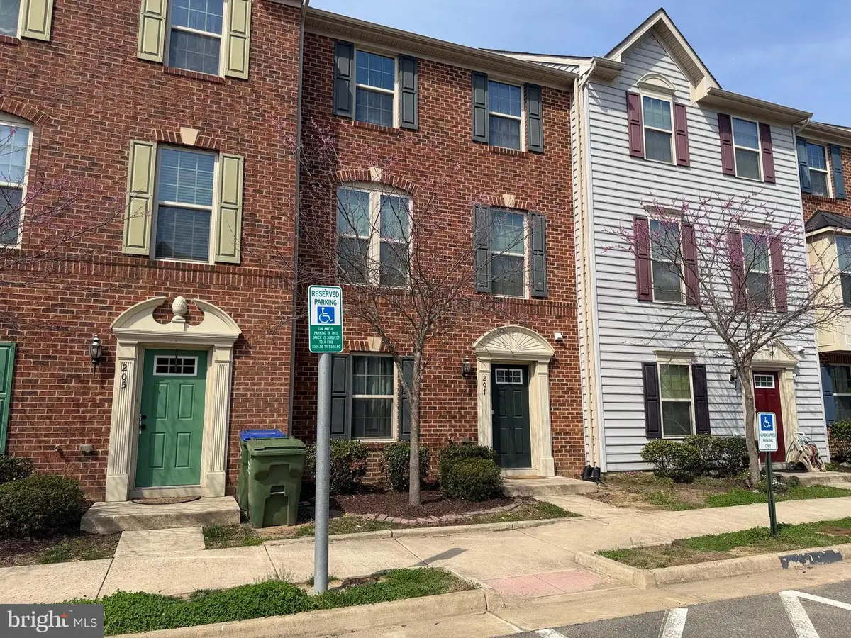 207 Brenton Rd, Fredericksburg, VA 22405 - #1